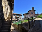 10 Chiesetta-oratorio di Alino,risalente al 1450, dedicata a San Lino, oggi a San Bernardino